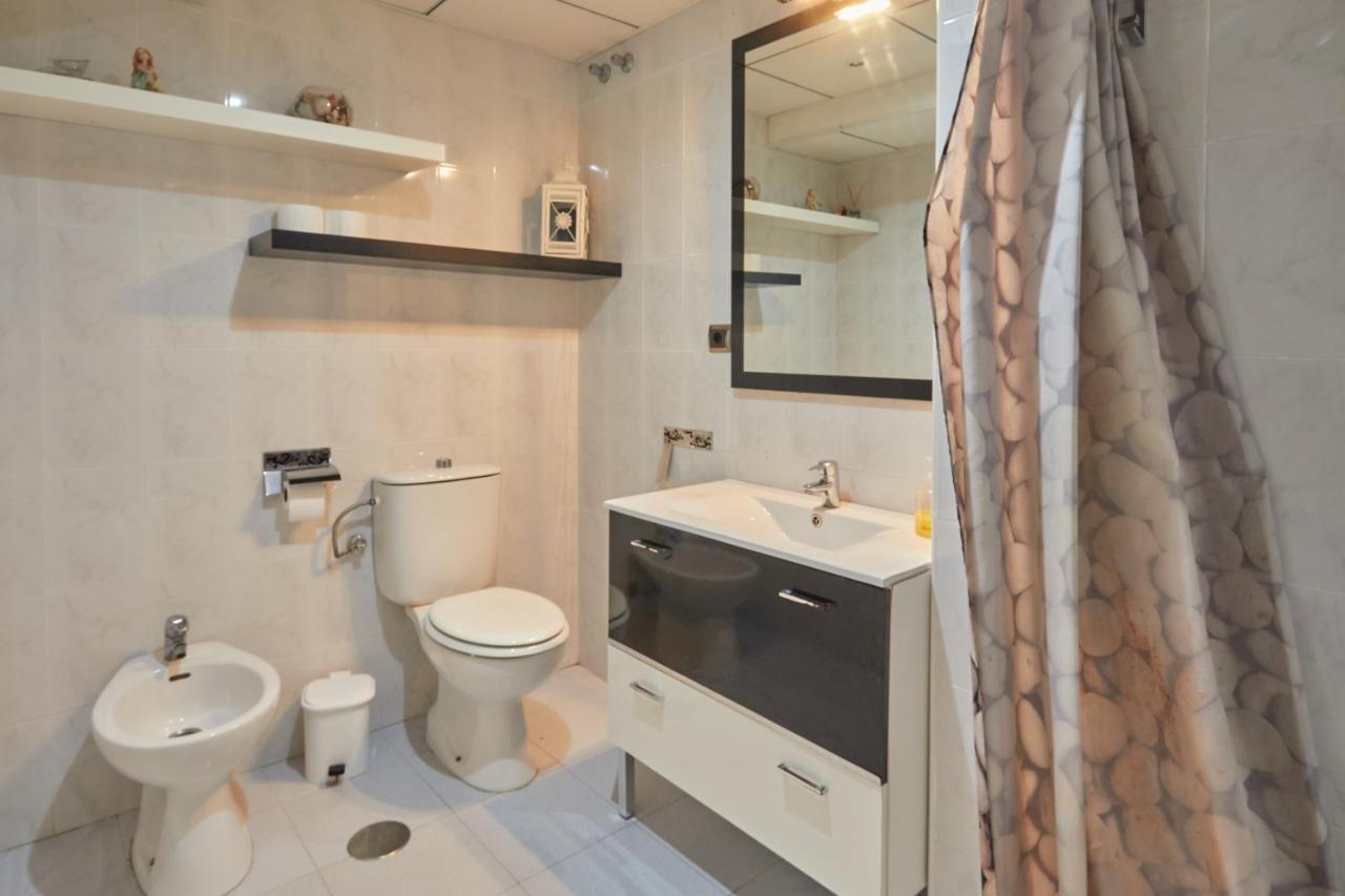 Two Bedrooms Leonor Davalos Севилья Экстерьер фото