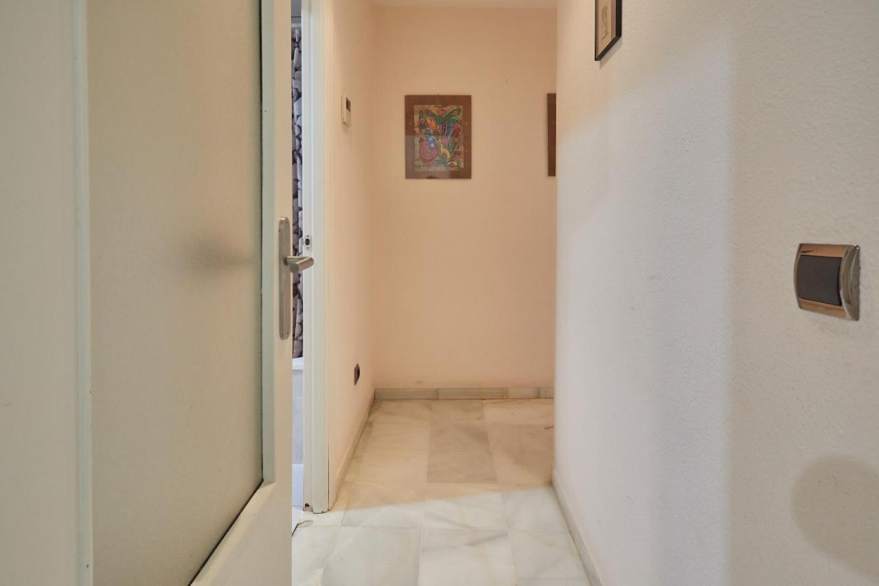 Two Bedrooms Leonor Davalos Севилья Экстерьер фото