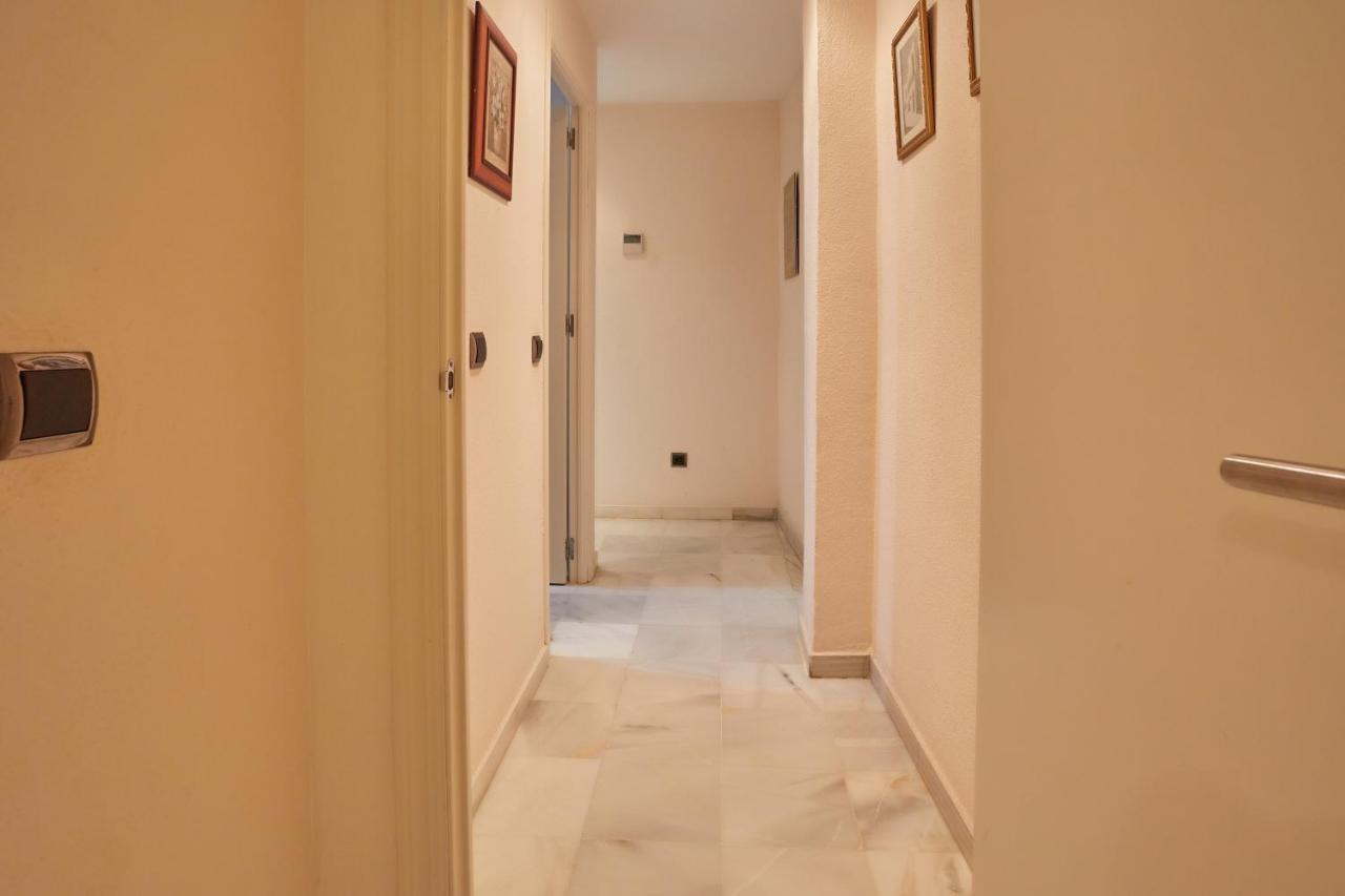 Two Bedrooms Leonor Davalos Севилья Экстерьер фото
